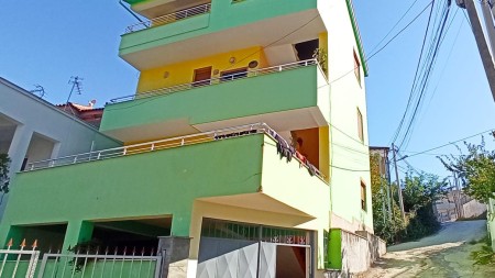 Villa - For sale Rruga Ligor Lubonja