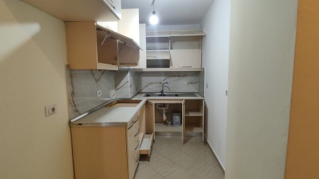 Apartment 2+1 - For sale Rruga Shefqet Kuka
