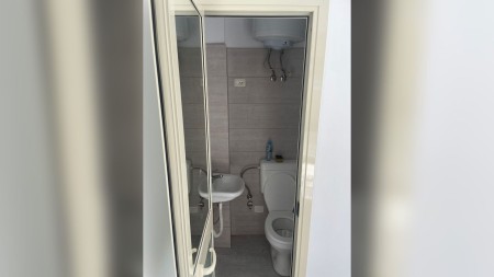 Njesi Biznesi - Qira Rruga Myslym Shyri