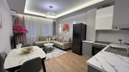 Apartament 2+1 - Qira Rruga Prokop Mima