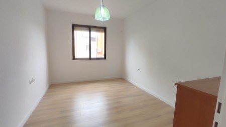Apartament 2+1 - Shitje Rruga Grigor Gjirokastriti