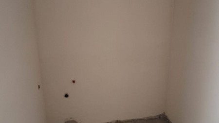 Apartament 2+1 - Shitje Rruga Petrela
