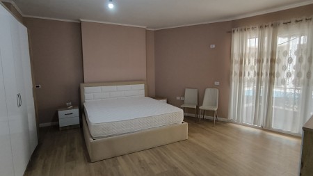 Apartament 3+1 - Shitje Rruga Kroit