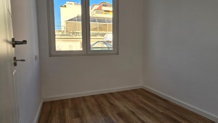 Apartament 2+1 - Shitje Kavaja Street