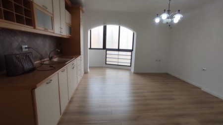 Apartament 2+1 - Shitje Rruga Grigor Gjirokastriti