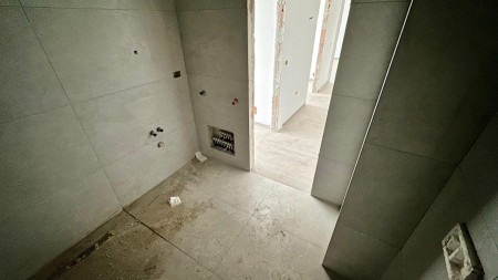 Apartament 2+1 - Shitje Kavaja Street