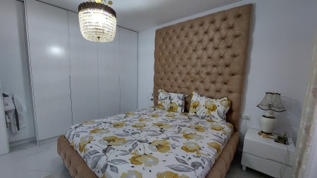Apartment 2+1 - For sale Rruga Zonja Çurre