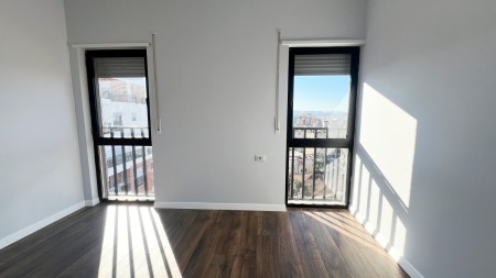 Apartment 3+1 - For Rent Rruga e Dibrës