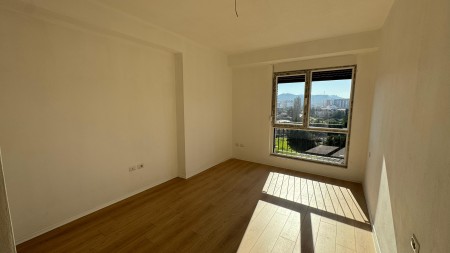 Apartment 3+1 - For sale Rruga Simon Gjoni