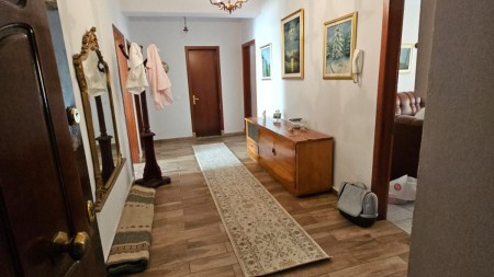 Apartment 3+1 - For Rent Rruga Fortuzi