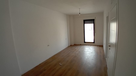 Apartament 2+1 - Shitje Rruga Xhanfize Keko