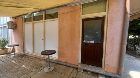 Business Unit - For sale Rruga Petrela