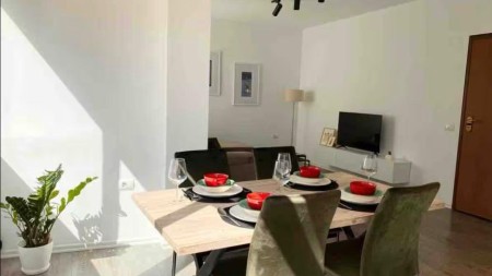 Apartament 1+1 - Shitje Rruga Hoxhë Vokrri