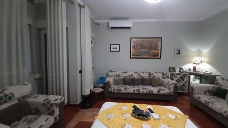Apartament 3+1 - Qira Rruga Petro Nini Luarasi