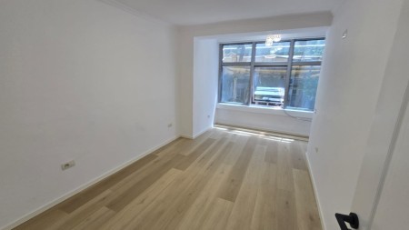 Apartament 2+1 - Shitje Kavaja Street