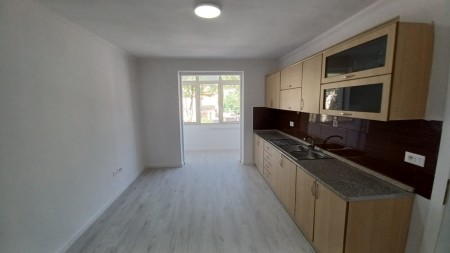 Apartament 2+1 - Shitje Rruga Asim Vokshi