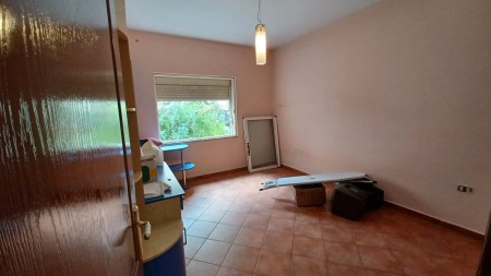 Apartament 1+1 - Shitje Rruga Skender Luarasi