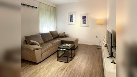 Apartament 1+1 - Shitje Rruga Hoxhë Vokrri