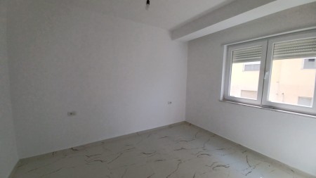 Apartament 2+1 - Qira Rruga Selma Riza