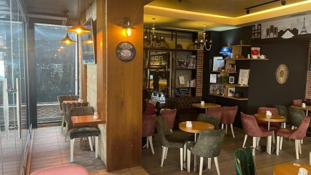 Bar-Restaurant - Shitje Bajram Curri Boulevard