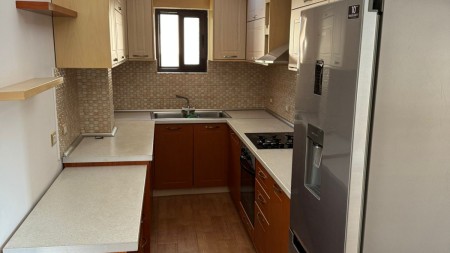 Apartament 2+1 - Qira Rruga Gramoz Pashko