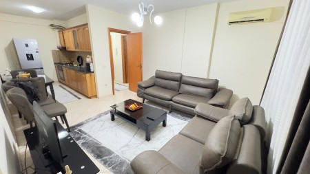 Apartment 1+1 - For sale Rruga Reshit Petrela