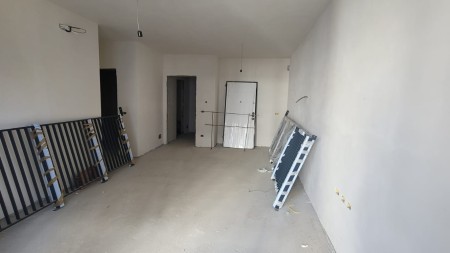 Apartament 2+1 - Shitje Rruga Petrela