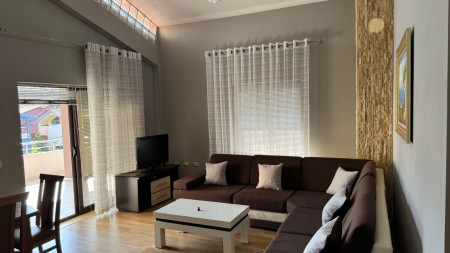 Apartament 2+1 - Qira Rruga Gramoz Pashko