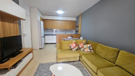 Apartment 2+1 - For Rent Rruga 5 Maji