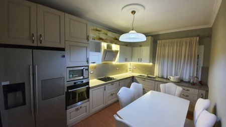 Apartment 3+1 - For sale Rruga e Bogdanëve