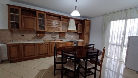 Apartament 2+1 - Qira Rruga Kahreman Ylli