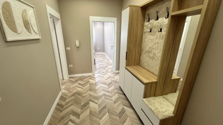 Apartment 2+1 - For sale Rruga Kostandin Kristoforidhi