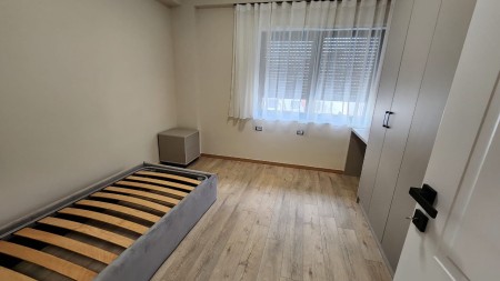 Apartment 2+1 - For Rent Rruga Zallit