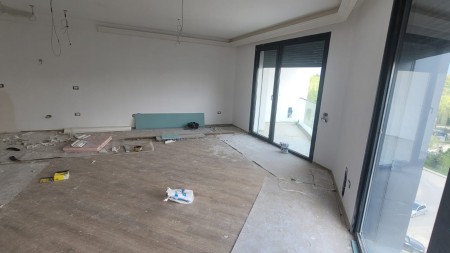 Apartment 2+1 - For sale Rruga Liqeni i Thate