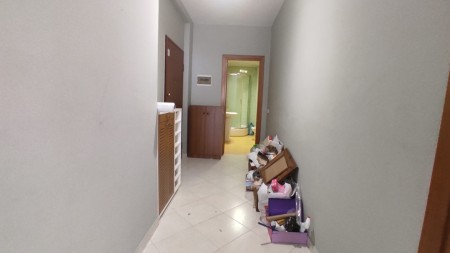 Apartament 3+1 - Qira Rruga Hamdi Sina