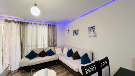 Apartament 2+1 - Shitje Rruga Kroit