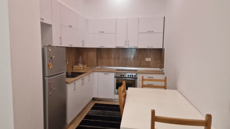 Apartment 2+1 - For Rent Rruga Peti