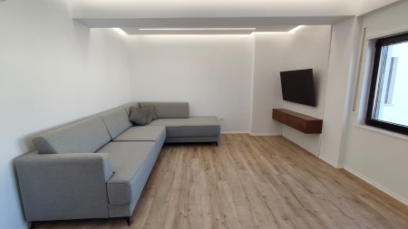 Apartment 1+1 - For Rent Rruga Zallit