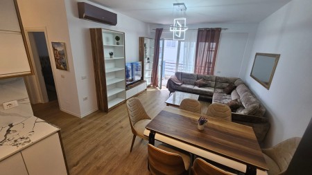 Apartment 2+1 - For sale Rruga Hamdi Sina