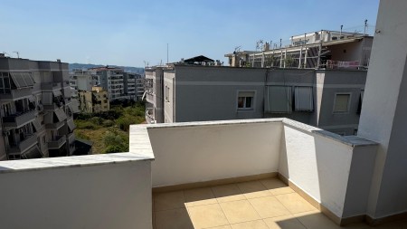 Apartament 2+1 - Shitje Rruga Sotir Caci