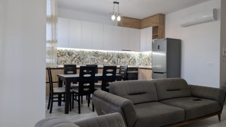 Apartament 2+1 - Qira Rruga Feizi Himzo