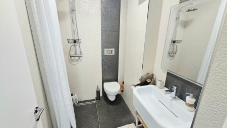 Apartament 1+1 - Shitje Rruga Hoxhë Vokrri