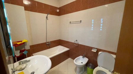Apartament 2+1 - Qira Rruga Mustafa Matohiti