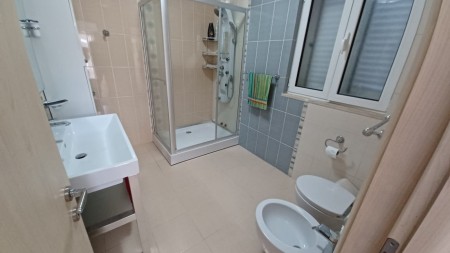 Vilë - Shitje Rruga Hodo Nivica