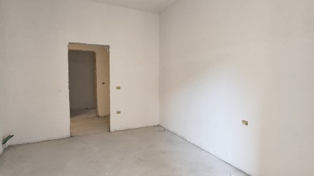 Apartament 2+1 - Shitje Kavaja Street