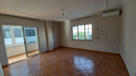 Njesi Biznesi - Qira Rruga Sulejman Delvina