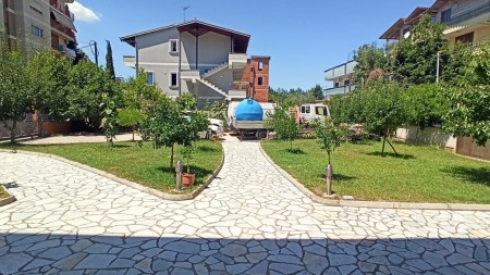 Villa - For Rent Rruga Gramoz Pashko