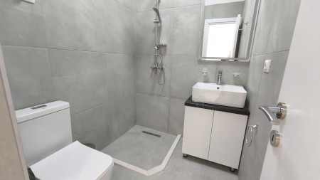 Apartament 1+1 - Shitje Rruga Androkli Kostallari