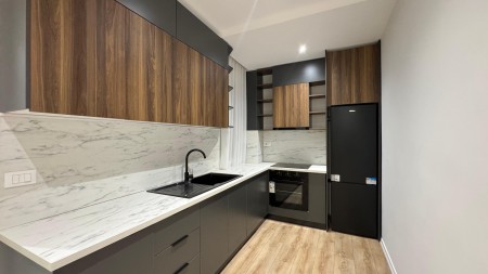 Apartment 1+1 - For sale Rruga Fortuzi
