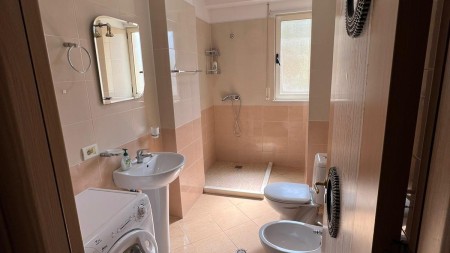 Apartament 1+1 - Qira Rruga Peti